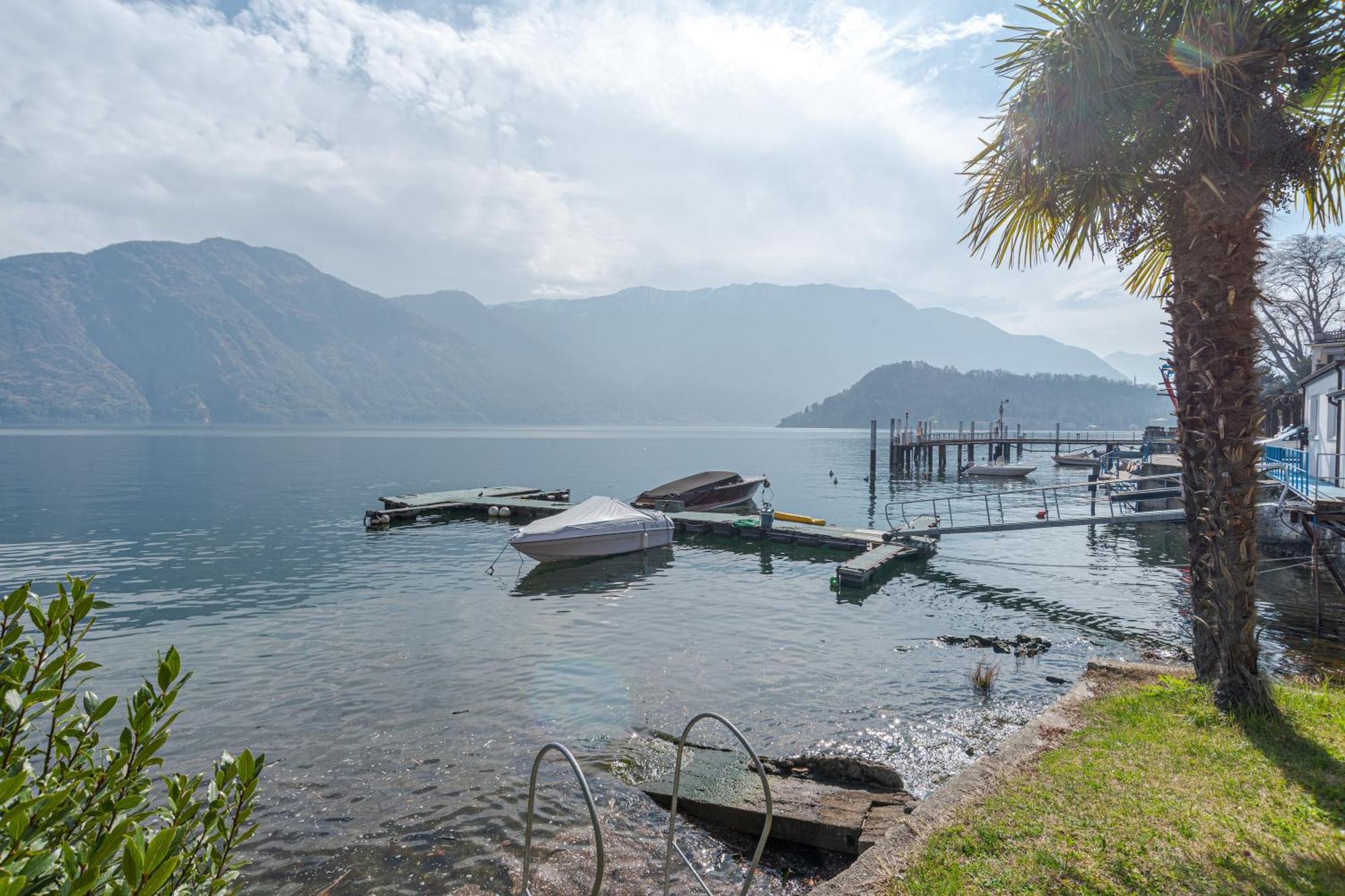 Casetta Al Lago Mezzegra Bagian luar foto