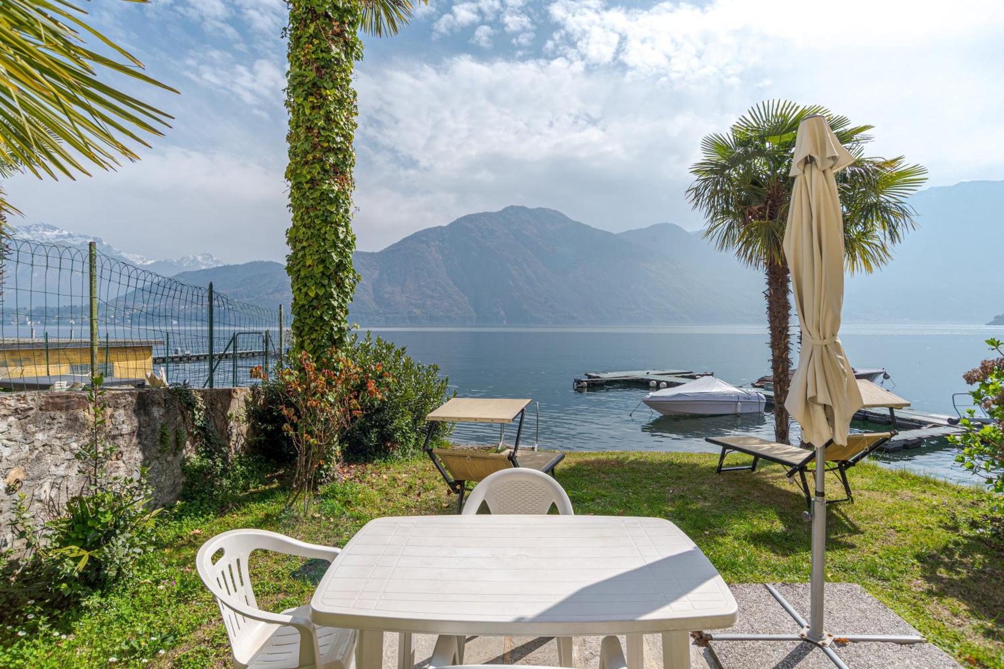 Casetta Al Lago Mezzegra Bagian luar foto